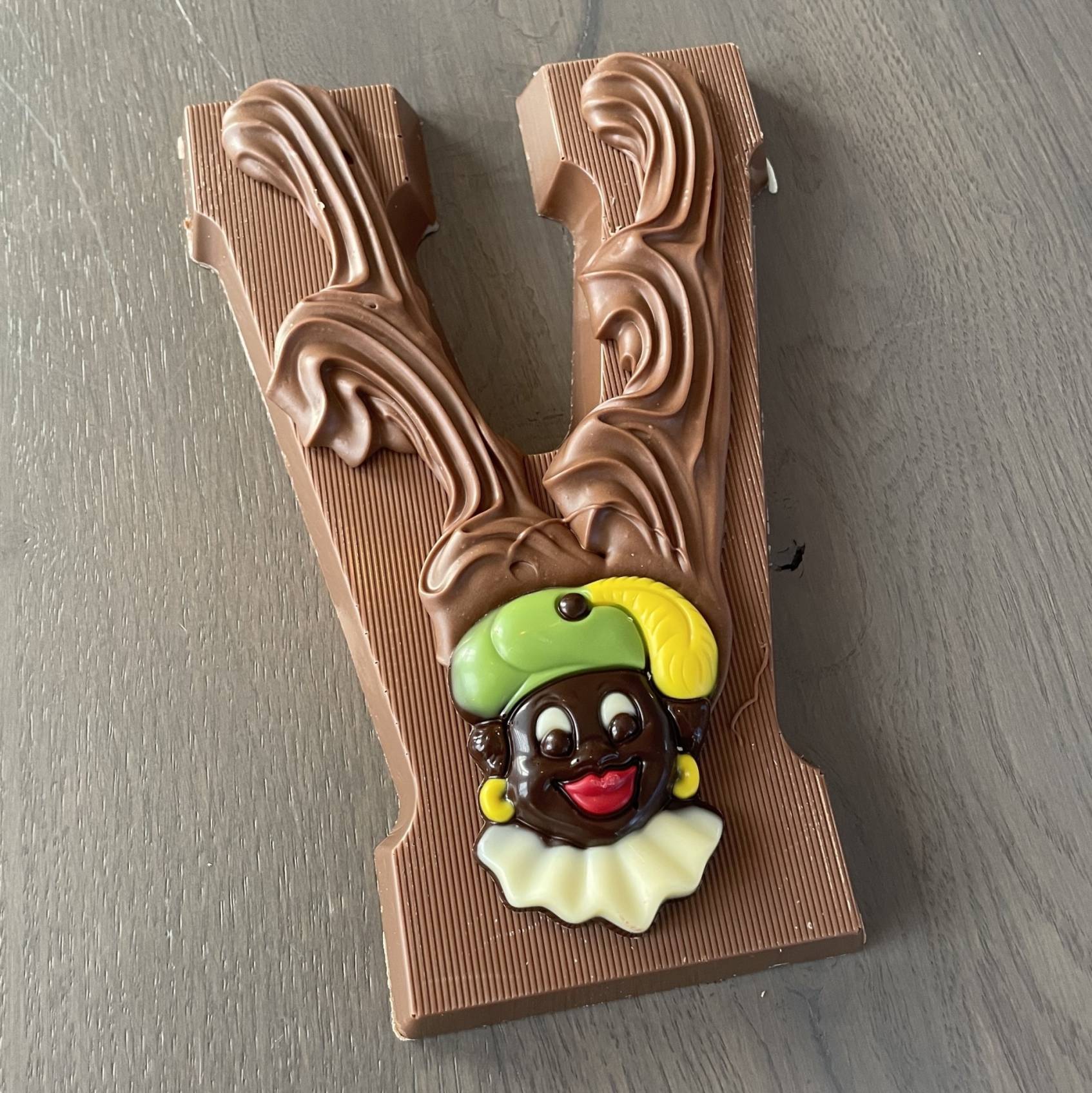 Chocoladeletter V