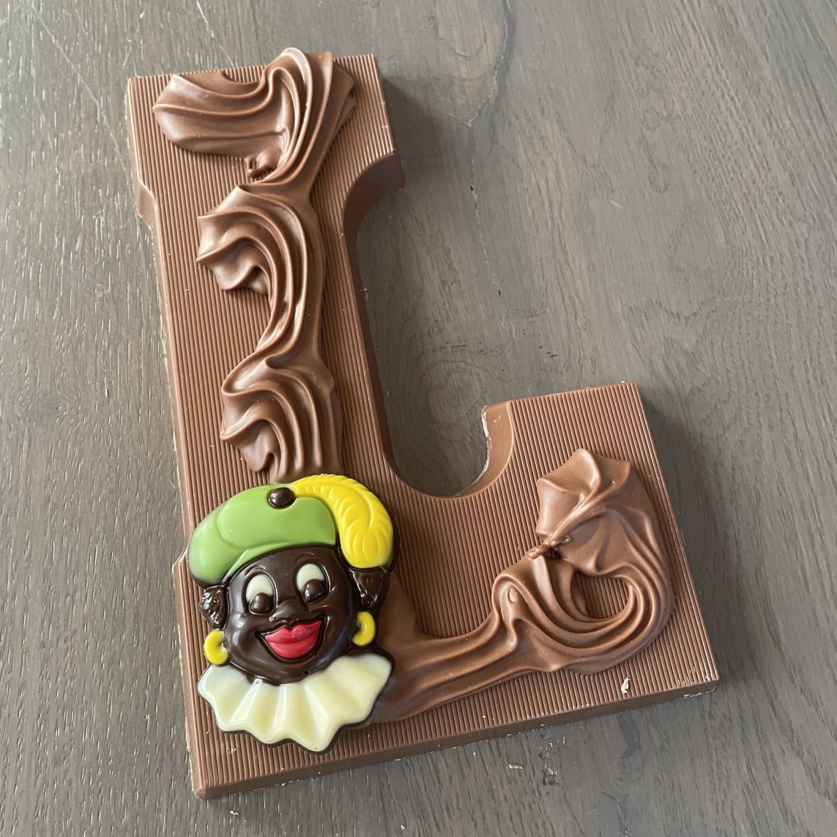 Chocoladeletter L